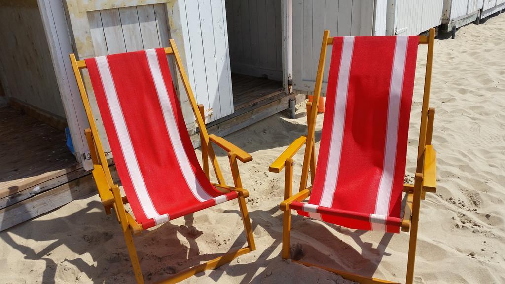 Branding Bed By The Sea Apartment Westkapelle Bagian luar foto